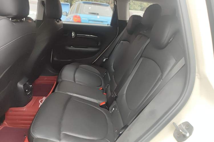 Used  Clubman 2018 1.5T COOPER Artist
