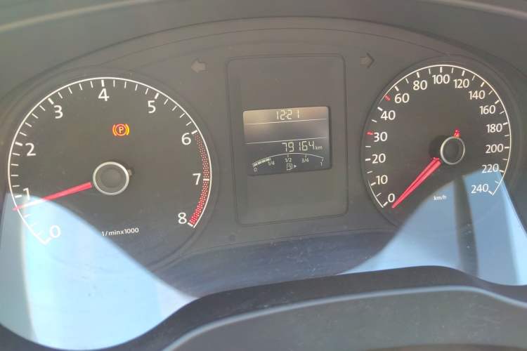 Used Volkswagen Sagitar 2014 Revised Version 1.6L Manual Leading Edition