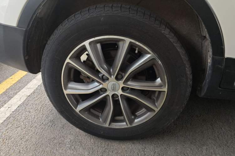 Used Geely Auto Emgrand X7 Sport 2020 1.8TD DCT Two-Wheel Drive Zhiya Model
