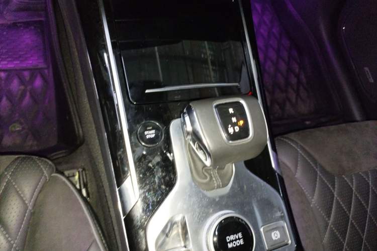 Used Hongqi HS5 2019 2.0T Smart Connect Flagship All-Wheel-Drive Version
