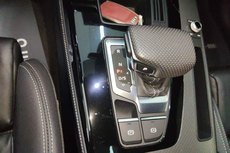 Used Audi Q5L 2024 45 TFSI Luxury Dynamic Model
