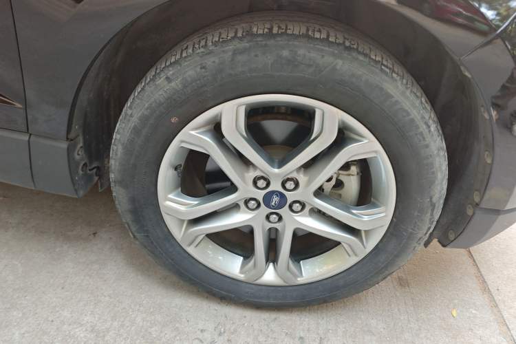 Used Ford Edge 2018 EcoBoost 245 Two-Wheel-Drive Titanium 7-Seater China V Standard
