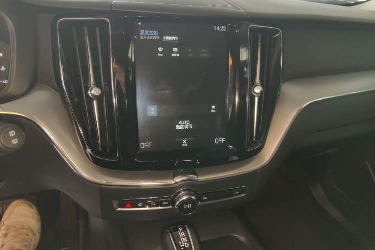 Used Volvo XC60 2019 T5 4x4 Smart Edition China V Standard
