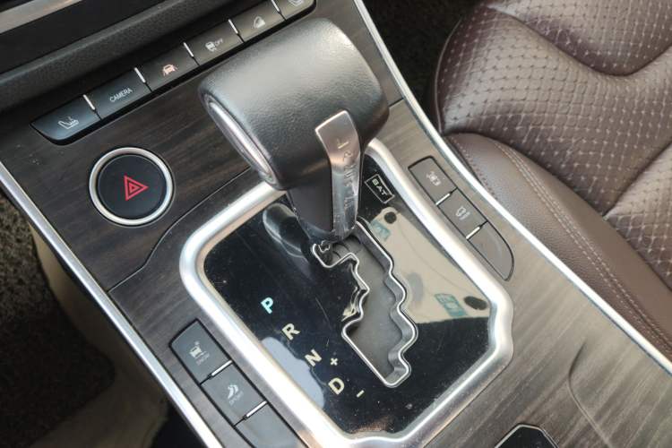 Used Land X7 2015 2.0T Panoramic Prestige Edition