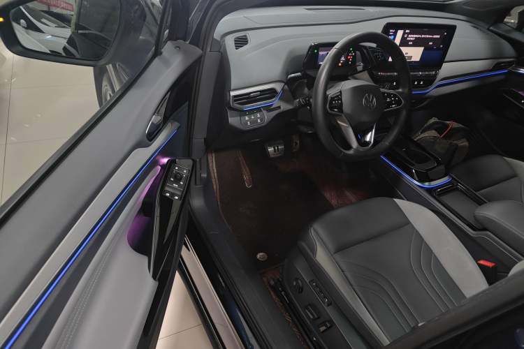 Used Volkswagen ID.4 CROZZ 2021 Long-Range Lite PRO Two-Wheel Drive Version
