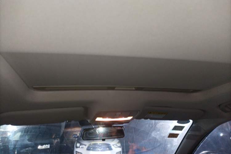 Used Roewe i5 2019 1.5L Automatic 4G Connected Linghao Flagship Edition