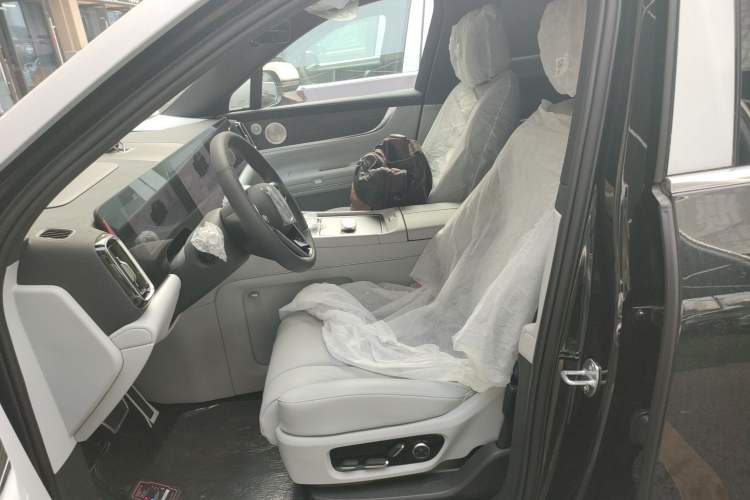 Used Hima AITO M9 2024 All-Electric Ultra Version 100 kWh 5-Seater Model
