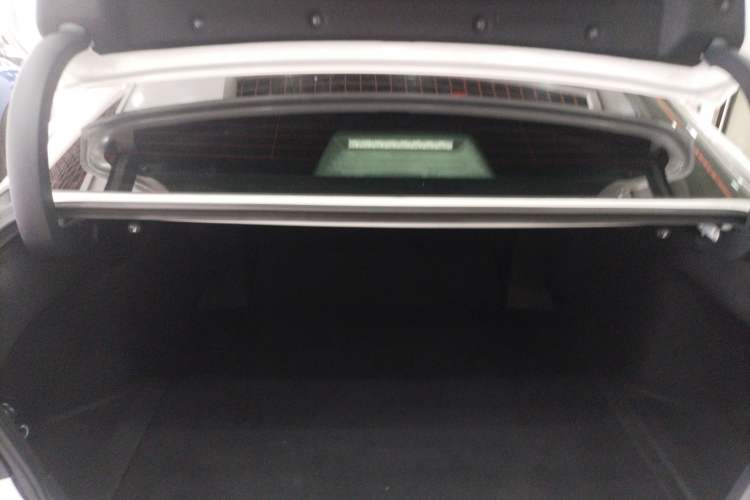 Used Toyota Camry 2019 Revised Version Dual-Engine 2.5 HG Luxury Edition