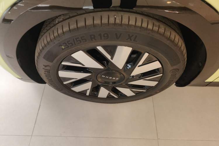 Used Zeekr MIX 2025 Long-Range Intelligent Driving Edition
