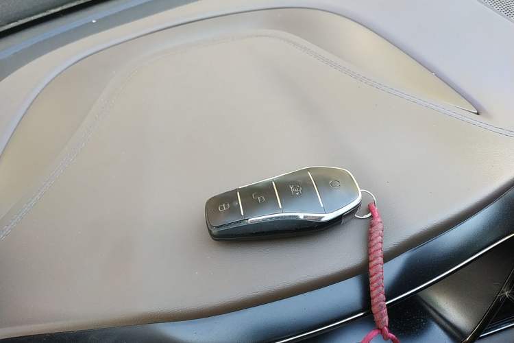 Used BYD Han 2023 DM-i Champion Edition 121KM Prestige Model
