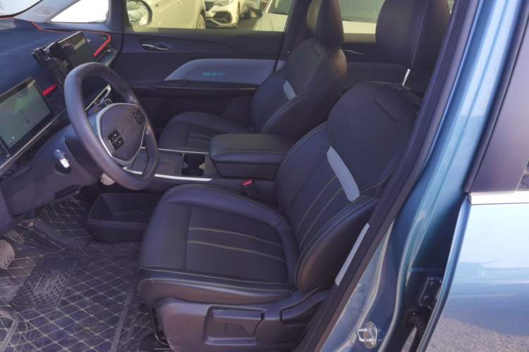 Used Venucia VX6 2024 520 Travel Edition