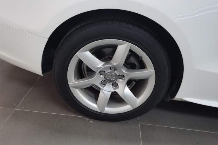 Used Audi A5 2013 Cabriolet 40 TFSI
