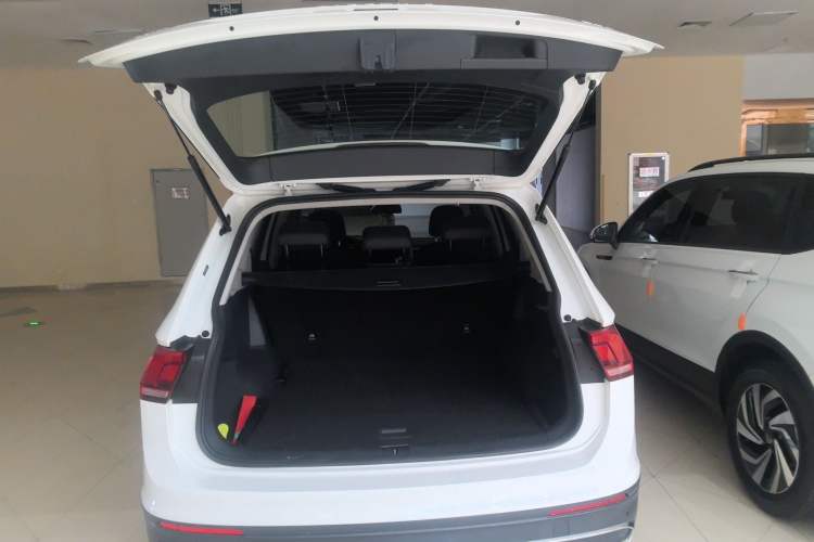 Used Volkswagen Tiguan L 2022 330TSI Automatic Two-Wheel Drive Comfort Edition
