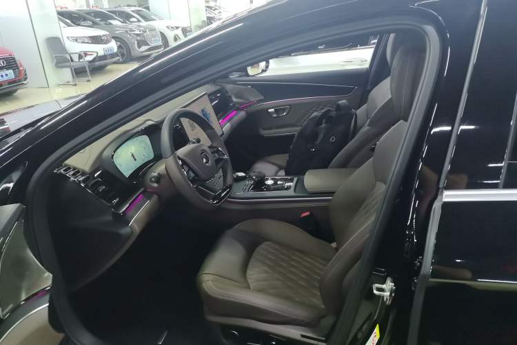 Used BYD Han 2023 DM-i Champion Edition 121KM Prestige Model
