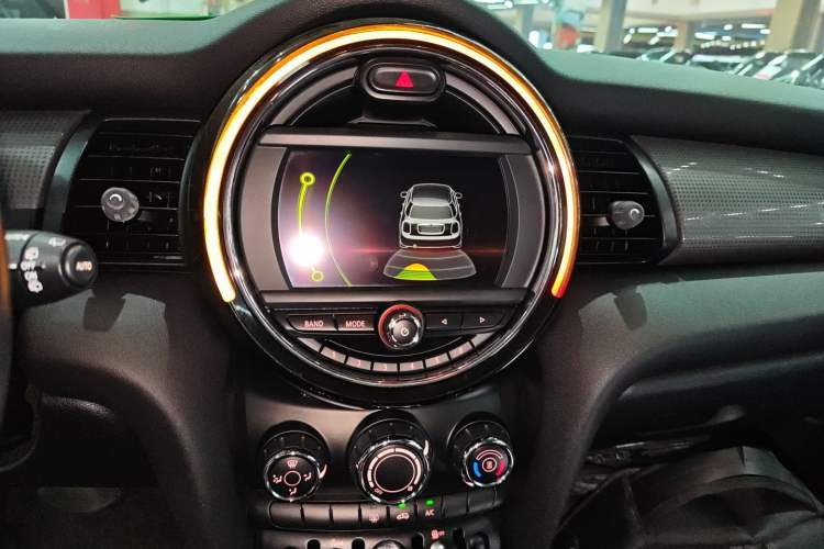 Used  MINI 2015 1.5T COOPER Fun Five-Door Edition
