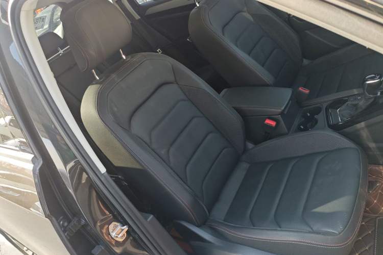 Used Volkswagen Tayron 2020 330TSI Two-Wheel Drive Luxury Smart Connectivity Version