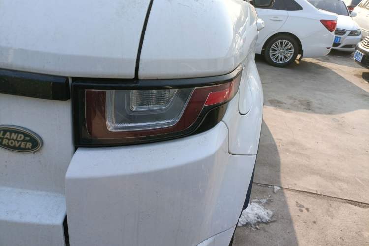 Used Land Rover Range Rover Evoque 2018 240 PS HSE DYNAMIC All-Wheel Drive Edition
