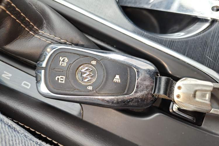 Used Buick Envision 2017 28T Four-Wheel Drive Elite Model
