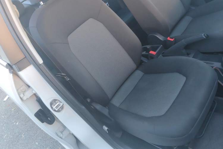 Used Volkswagen Jetta 2015 Zhuihui Edition 1.4L Manual Fashion Model