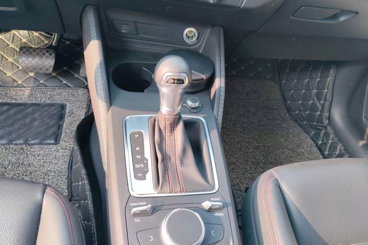 Used Audi Q2L 2022 35 TFSI Progressive Dynamic Edition
