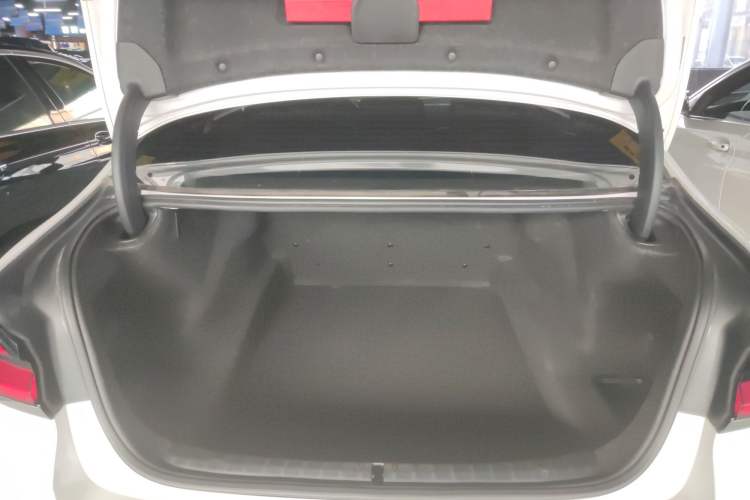 Used BMW 5 Series 2022 Restyled 530Li Leading Edition M Sport Package