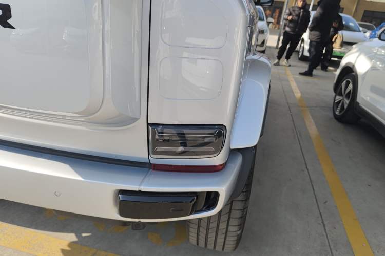 Used  V23 2025 501 Four-Wheel Drive Advanced Version
