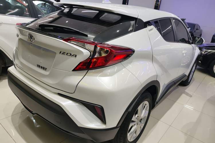Used Toyota IZOA 2022 2.0L Yixing Version
