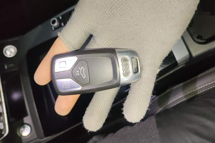 Used Audi Q5L 2021 40 TFSI Fashion Dynamic Model
