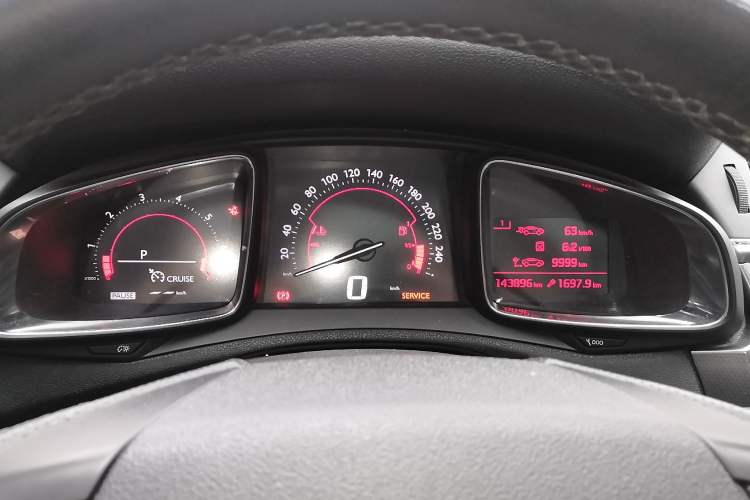 Used  6 2014 1.6T Elegant Version THP160
