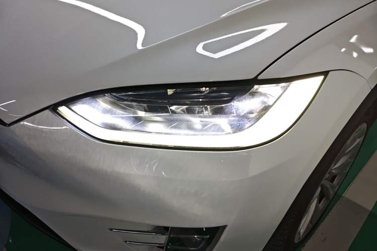 Used Tesla Model X 2019 Long-Range Version
