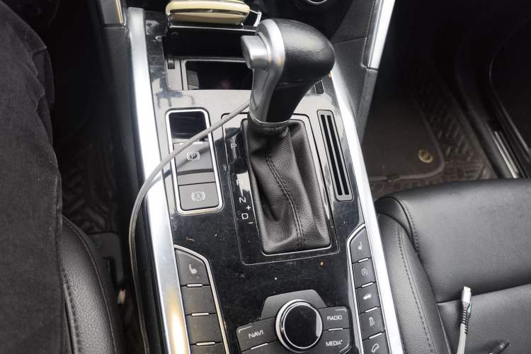 Used Haval H7 2017 Red-Label H7L 2.0T Automatic Luxury Model