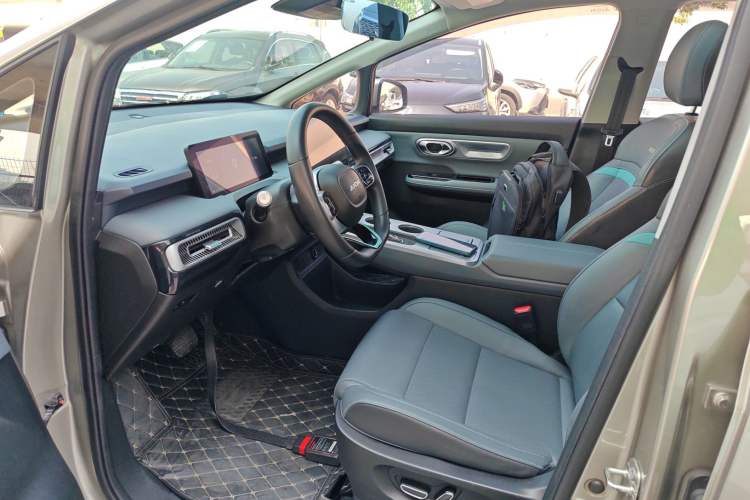 Used AION Y 2023 Plus 610 Enjoyment Edition Ternary Lithium
