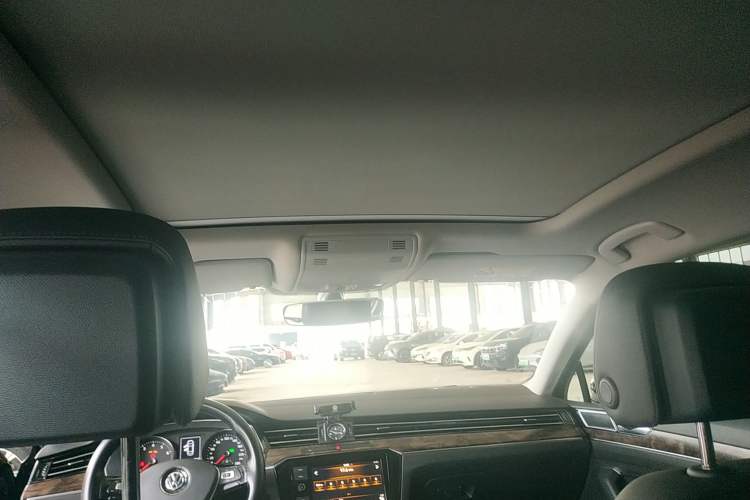 Used Volkswagen Magotan 2019 330TSI DSG Luxury Version China VI Standard
