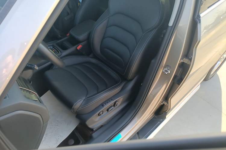 Used Skoda Kodiaq 2021 TSI330 5-Seater Two-Wheel-Drive Luxury Plus Edition
