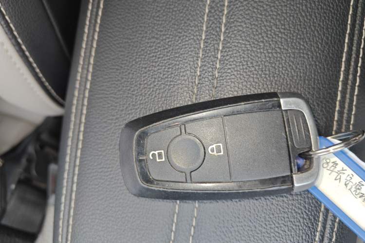 Used Ford Escape 2020 EcoBoost 245 Two-Wheel-Drive Titanium Edition
