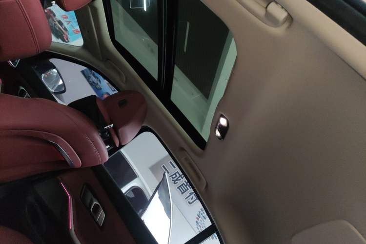 Used BMW i3 2023 eDrive 40 L Midnight Edition