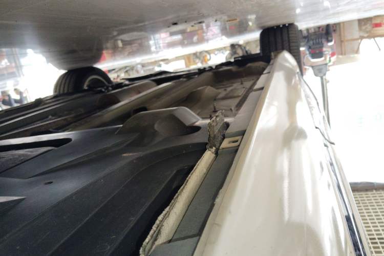 Used  5 2015 1.6T Luxury Edition THP160