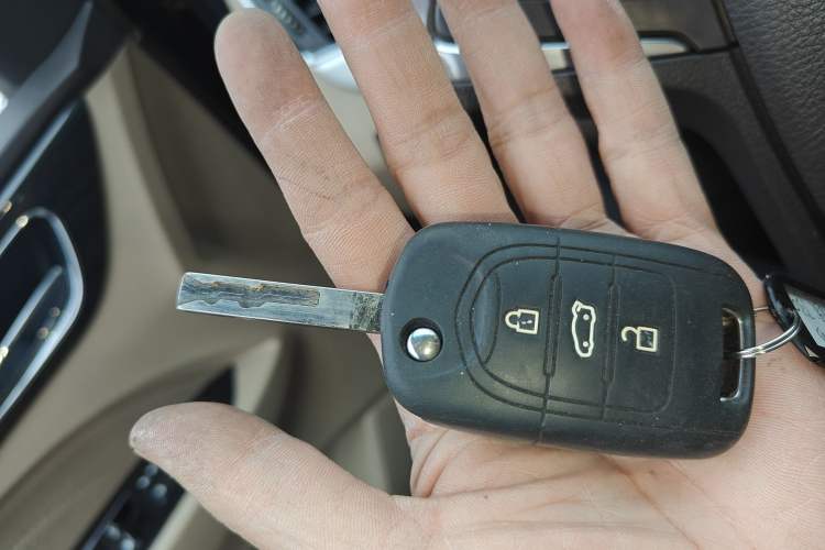 Used Baojun 730 2016 1.5L Manual Comfort Version 7 Seats China V Emission Standard