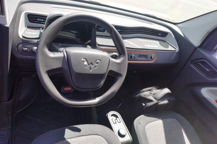 Used Wuling Hongguang MINIEV 2020 Freedom Version Lithium Iron Phosphate