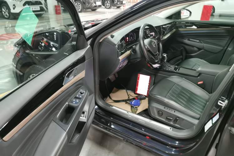 Used Volkswagen Passat 2019 380TSI Luxury Edition China VI Standard
