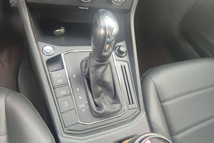 Used Volkswagen Lavida 2021 1.5L Automatic Vision Edition
