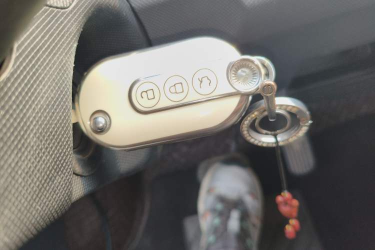 Used Wuling Hongguang MINIEV 2022 Macaron Premium Model – Lithium Iron Phosphate
