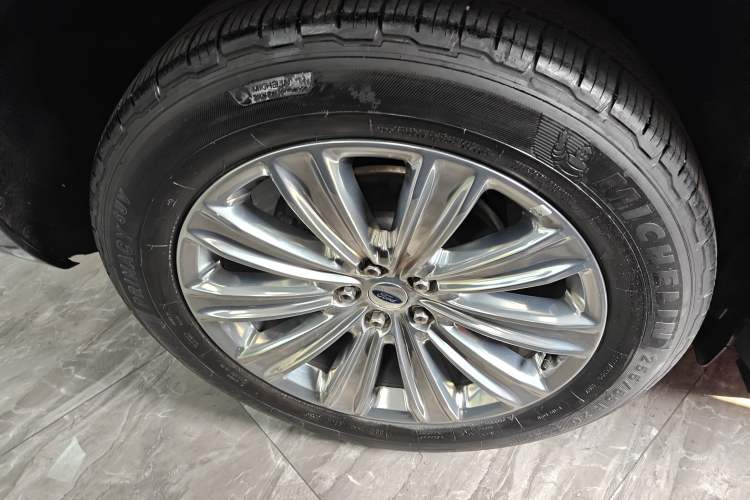 Used Ford Explorer 2020 EcoBoost 285 4x4 Titanium Edition 6 Seats