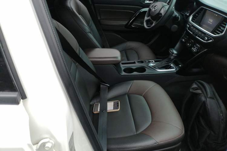 Used GAC Trumpchi GS4 2017 235T G-DCT Two-Wheel Drive Luxury Edition
