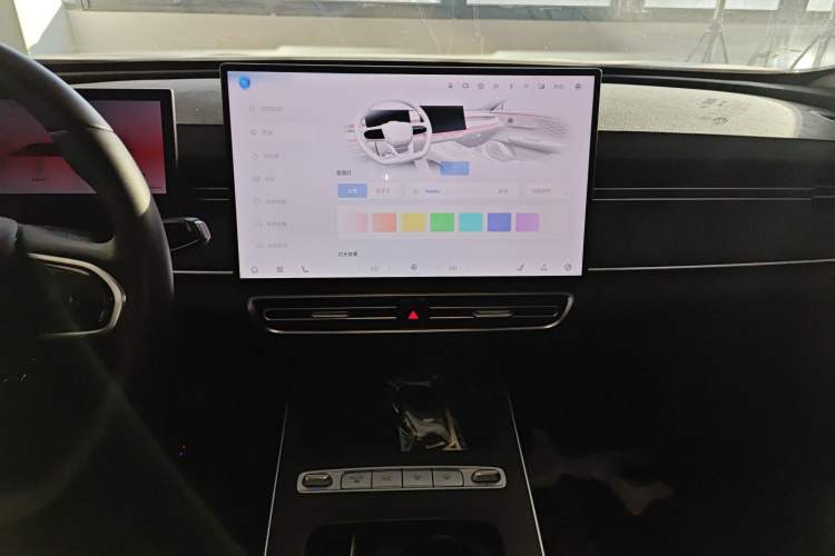 Used Chery Fengyun A8L 2025 1.5 TGDI 145 km Luxury Version
