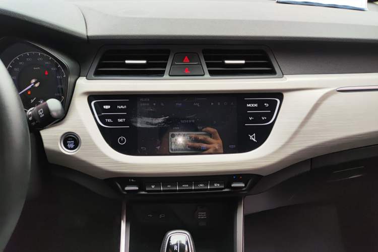 Used Geely Auto Vision X3 2020 1.5L CVT Luxury Model
