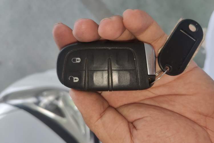 Used  Compass 2017 200T Automatic Family Edition
