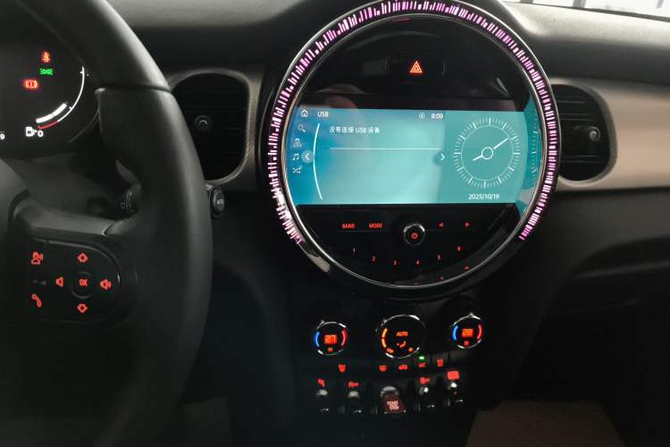 Used  MINI 2022 1.5T COOPER Classic Edition
