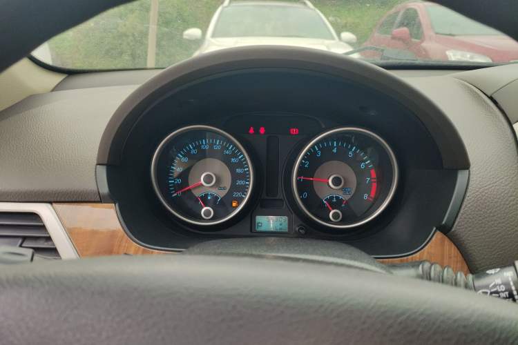 Used Buick Excelle 2015 1.5L Automatic Classic Model
