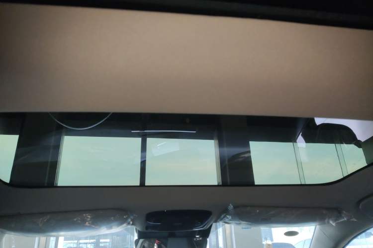 Used Toyota Camry 2024 Dual-Engine 2.5HG Prestige Edition
